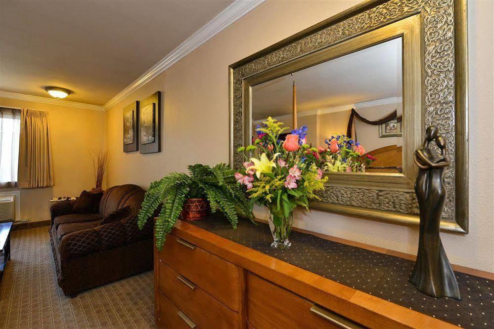 Stage Coach Motel 3*